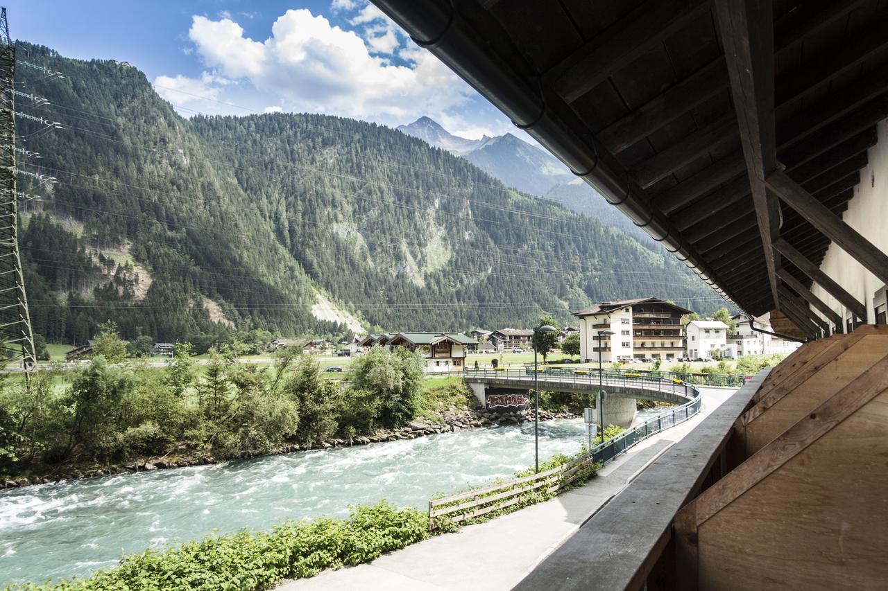 Doppelzimmer mit Balkon